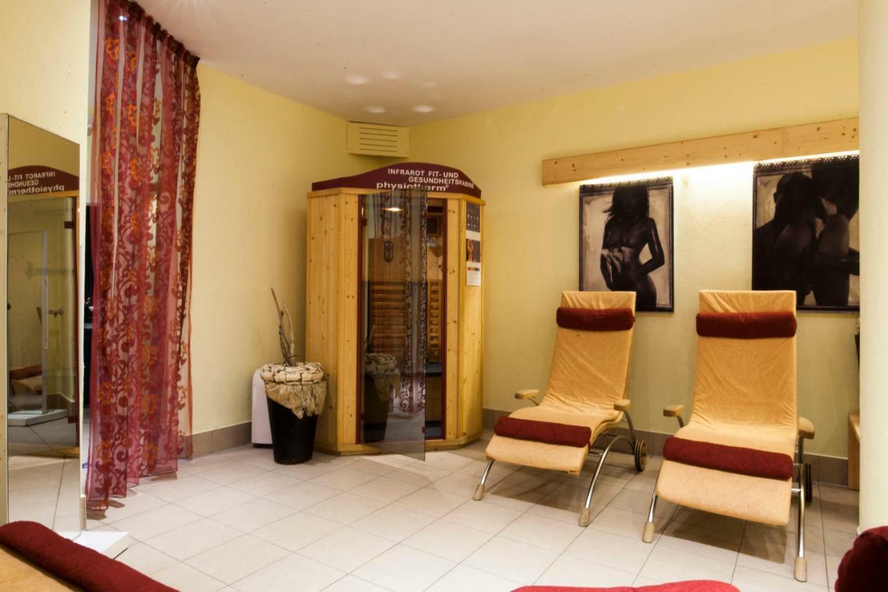 Familienhotel Alpina All Inklusive 웬스 외부 사진