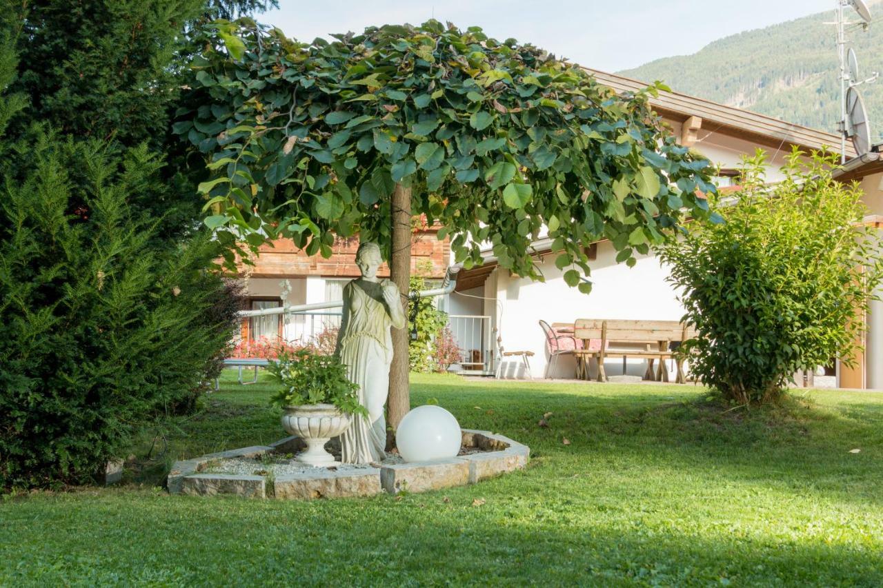 Familienhotel Alpina All Inklusive 웬스 외부 사진