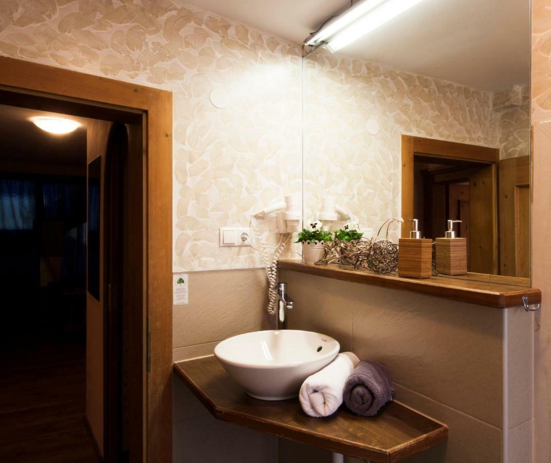 Familienhotel Alpina All Inklusive 웬스 외부 사진