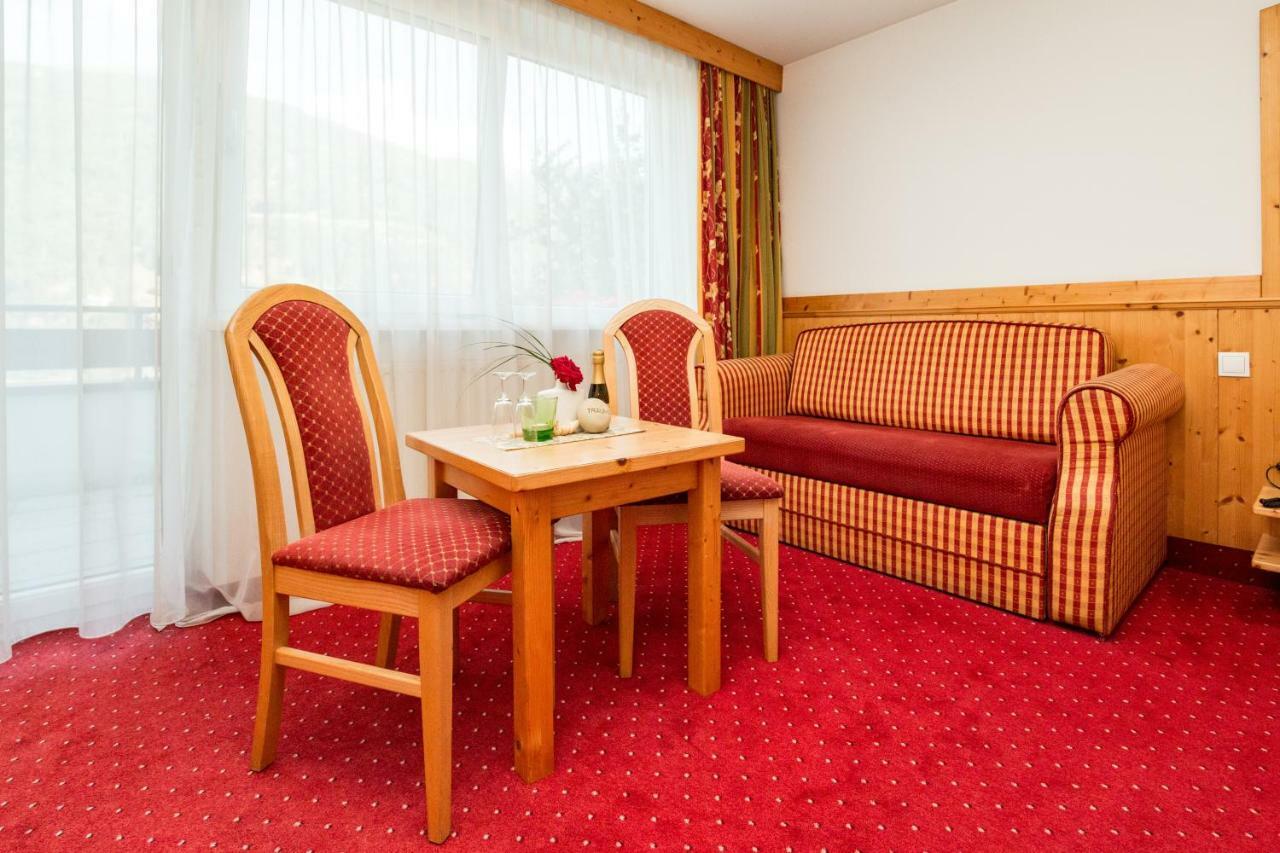 Familienhotel Alpina All Inklusive 웬스 외부 사진