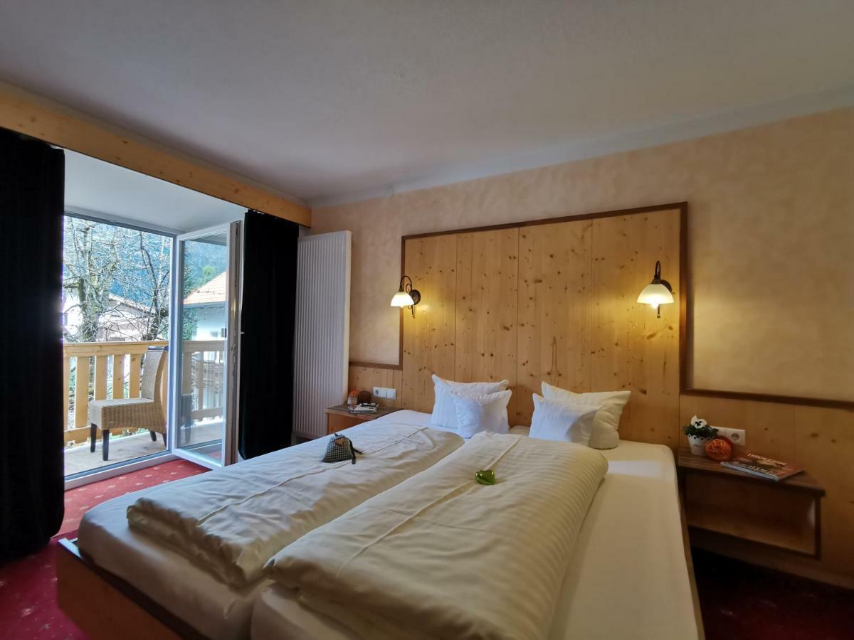 Familienhotel Alpina All Inklusive 웬스 외부 사진